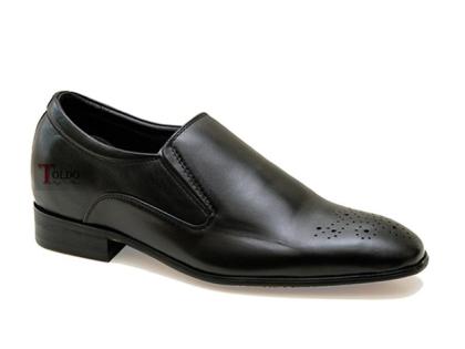 Giày cao 6cm họa tiết đục lỗ