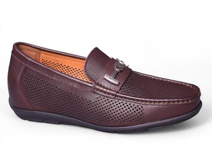 Giày cao 6cm đục lỗ thoáng khí 