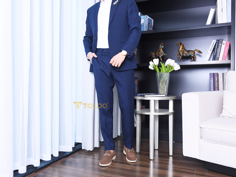 Giày cao 6cm da lộn mềm đế khâu