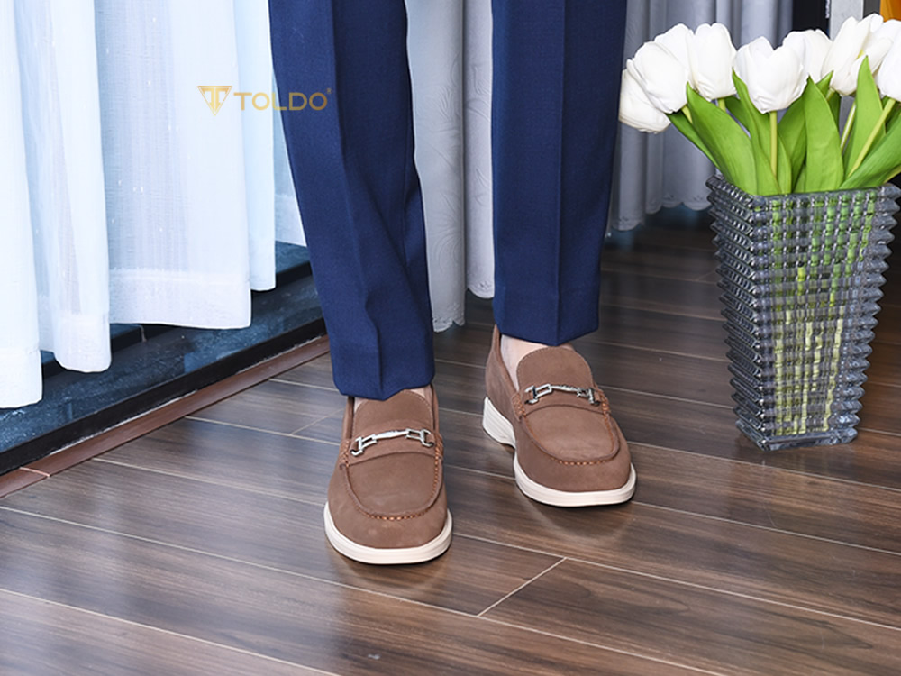 Giày cao 6cm da lộn mềm đế khâu