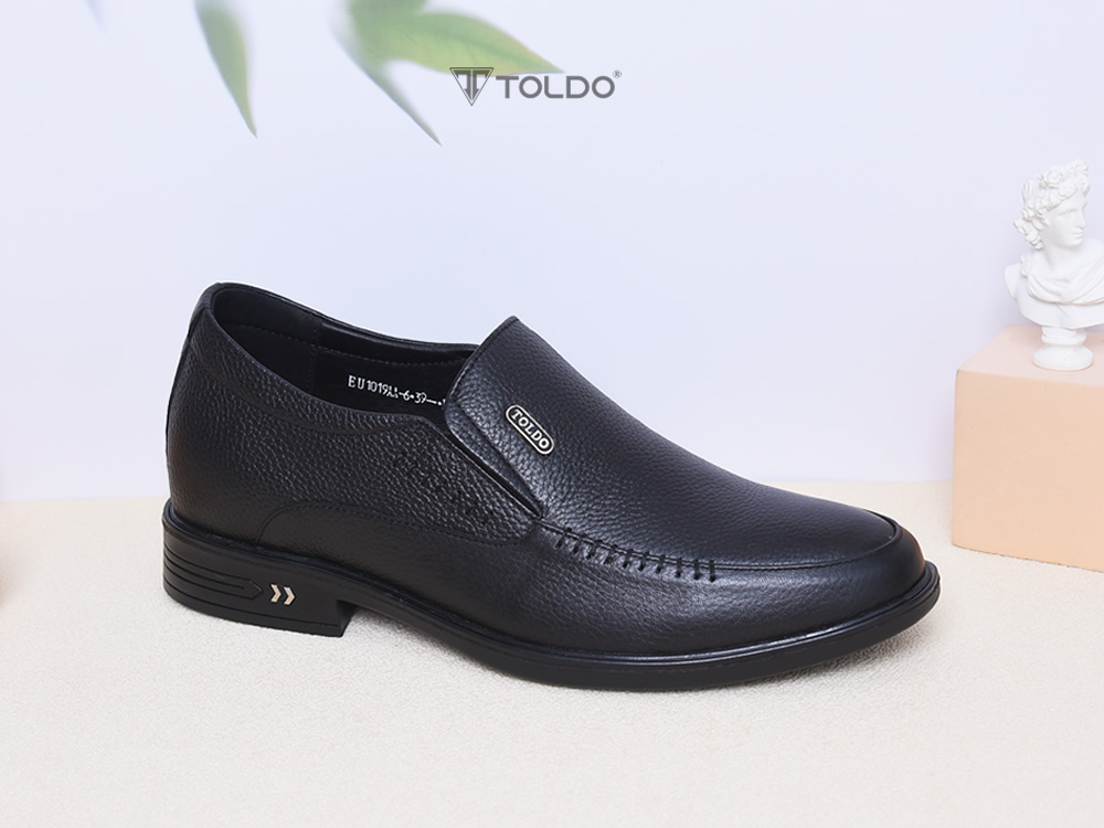 Giày cao 7cm da bò sần đế khâu