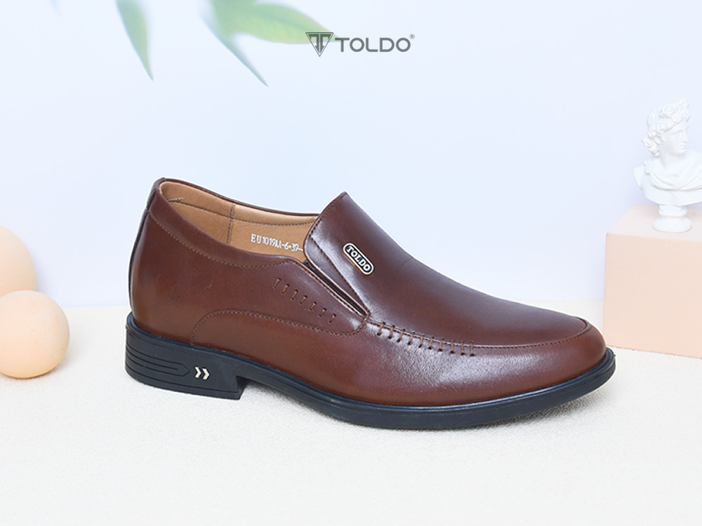Giày cao 7cm màu nâu đế khâu siêu nhẹ
