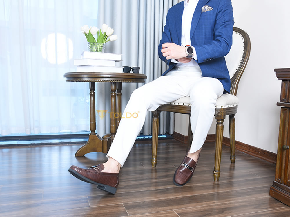 Giày cao 7cm đế khâu da thật
