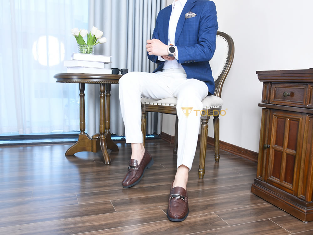 Giày cao 7cm đế khâu da thật