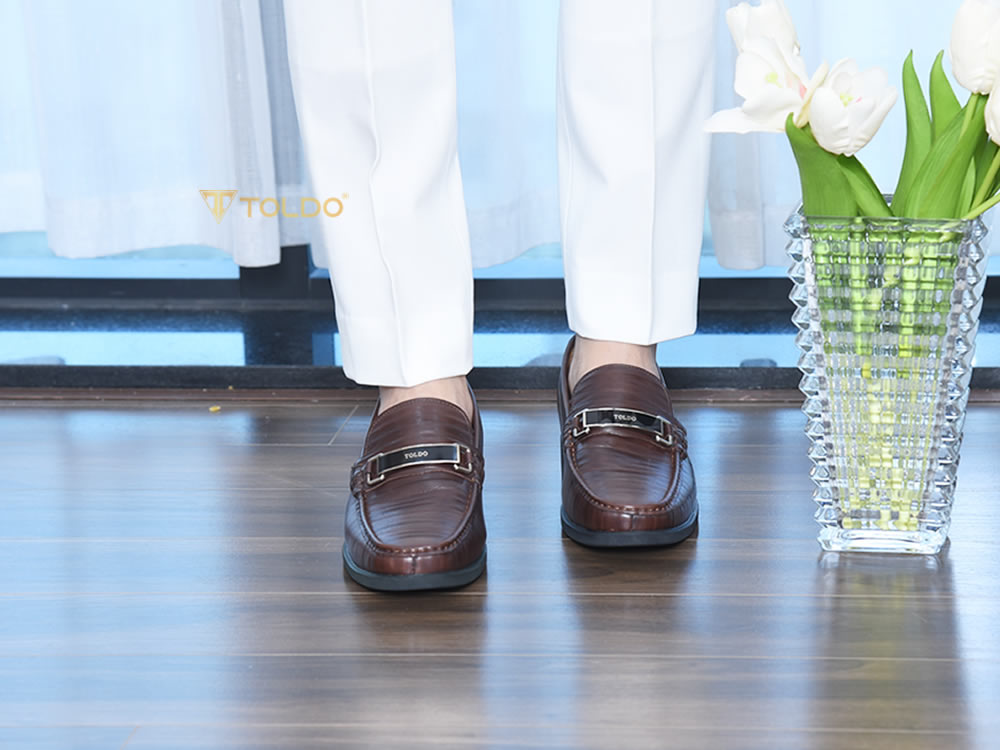 Giày cao 7cm đế khâu da thật