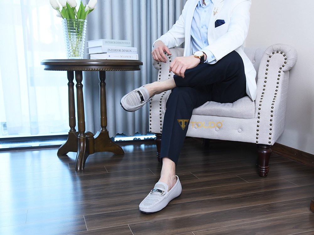 Giày mọi nam tăng 6cm đục lỗ thoáng khí
