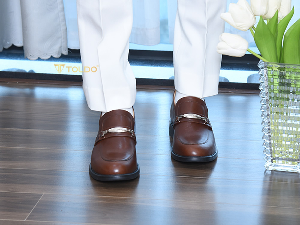 Giày cao 8cm da thật màu nâu
