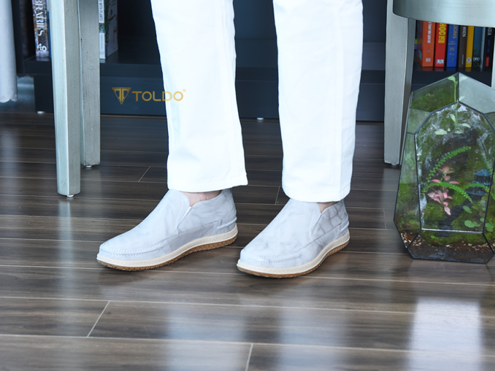 Giày thể thao cao 7cm da thật