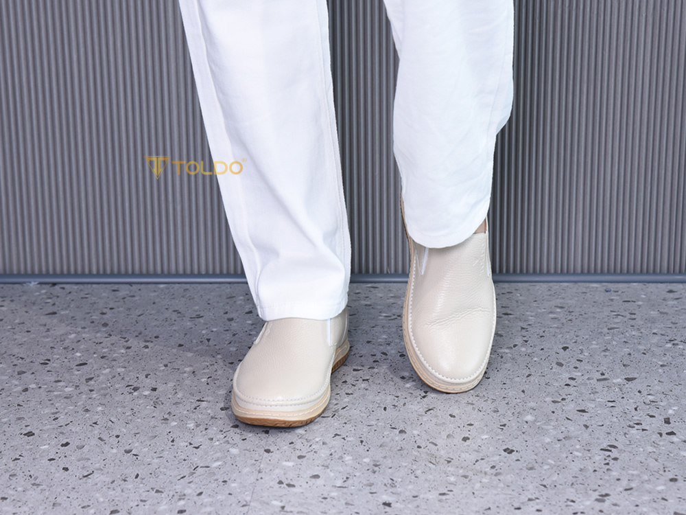 Giày cao 7cm da sần mềm đế khâu