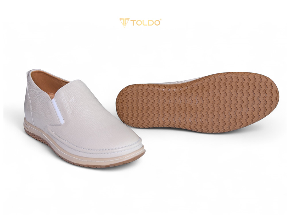 Giày cao 7cm da sần mềm đế khâu