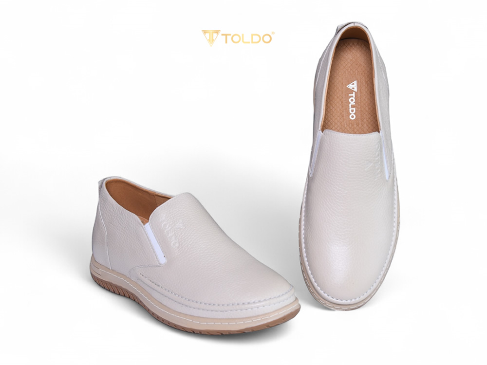 Giày cao 7cm da sần mềm đế khâu