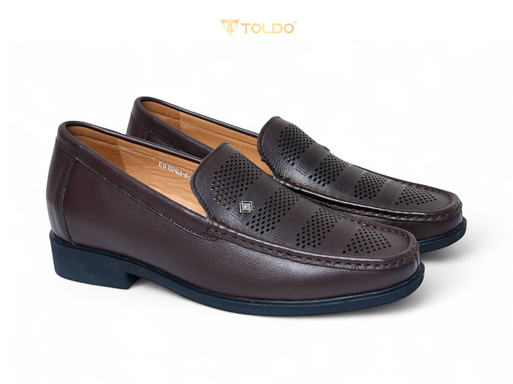 Giày cao 7cm đục lỗ thoáng khí