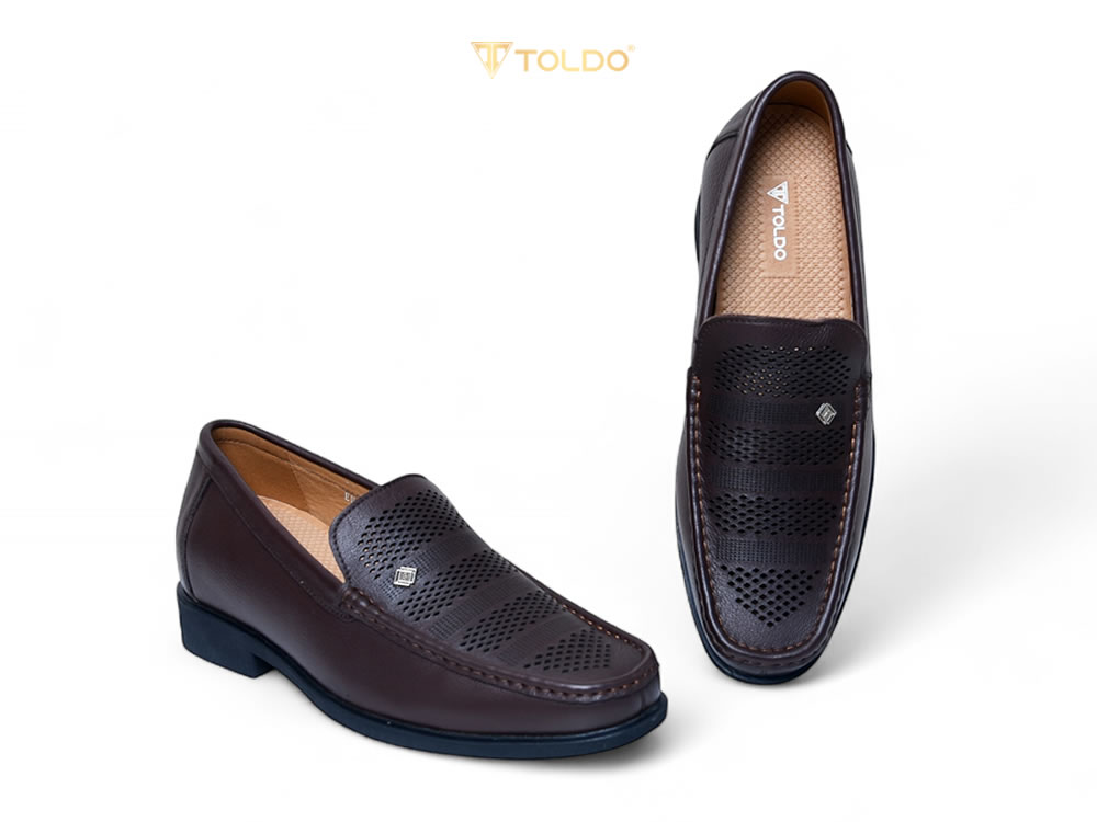 Giày cao 7cm đục lỗ thoáng khí