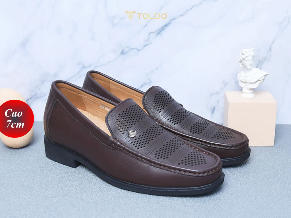 Giày cao 7cm đục lỗ thoáng khí